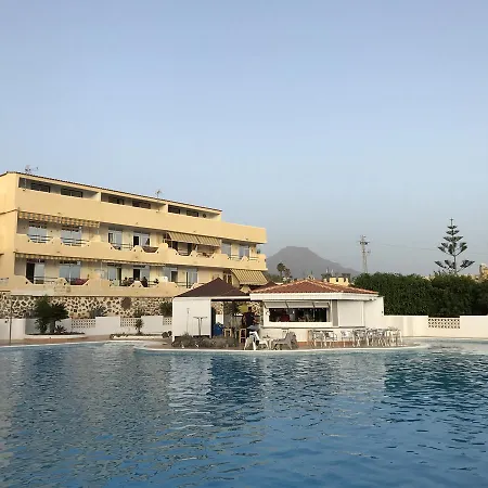 Sun & Sol Marina Palace 公寓式酒店 *